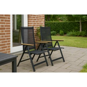 Svea positionsstol svart textilene med armstöd i ek-aintwood + Rengöringsspray för utemöbler