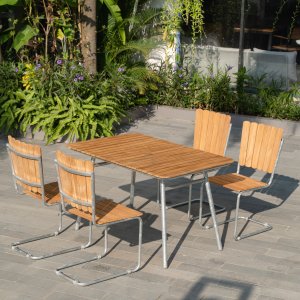 Möllan utegrupp i teak: 4 st stolar med matbord 120x80 cm + Textilimpregnering för utemöbler