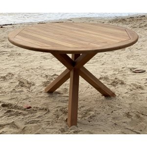 Saltö - runt matbord i teak 120 cm